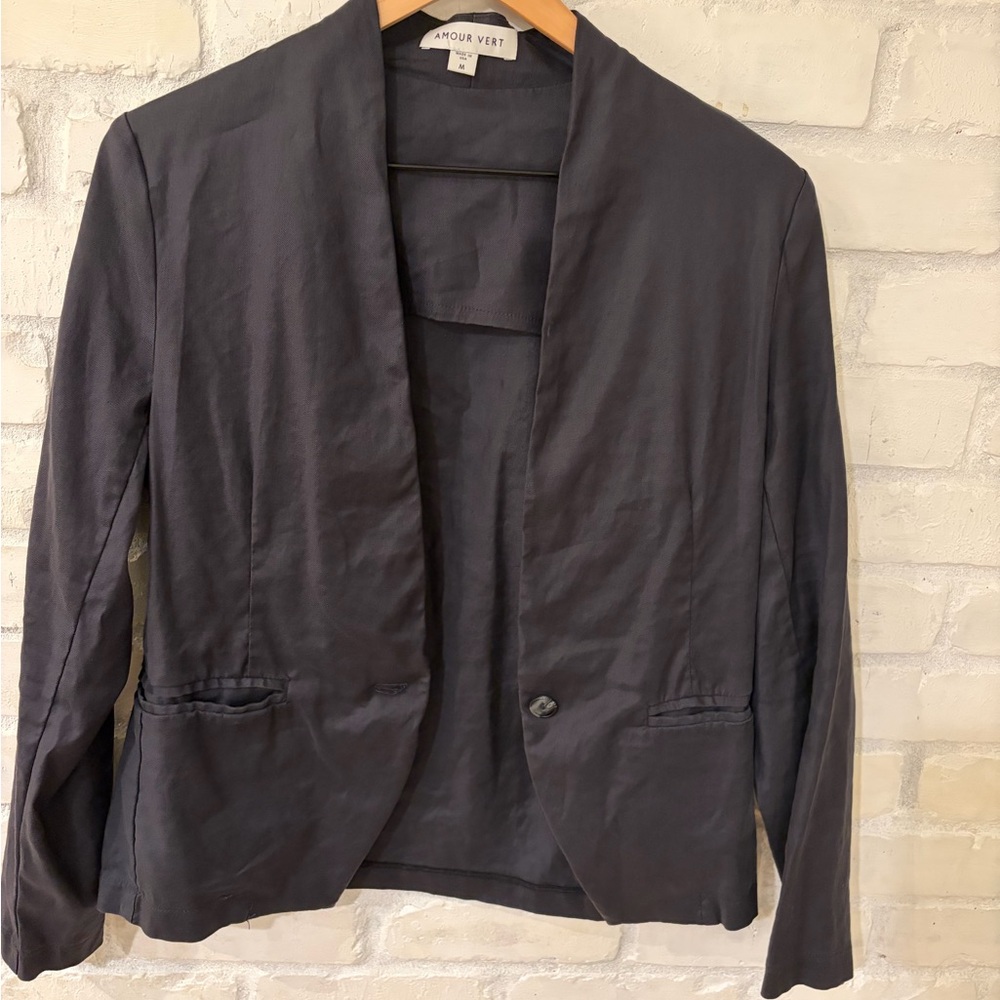 Amour Vert Charcoal Blazer
(B2)